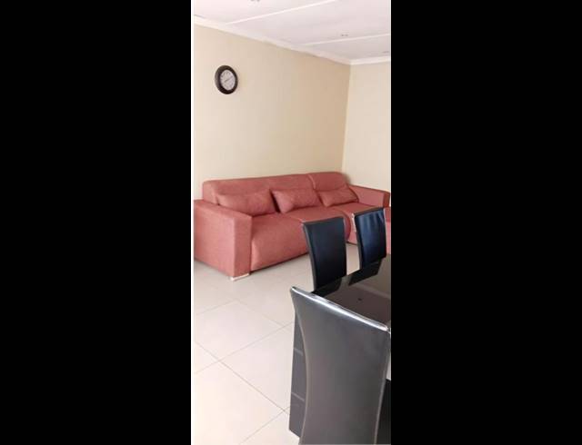 2 BEDROOM PROPERTY TO RENT IN OVERPORT